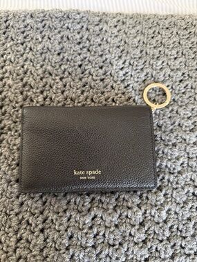 kate spade black leather small wallet with keyring